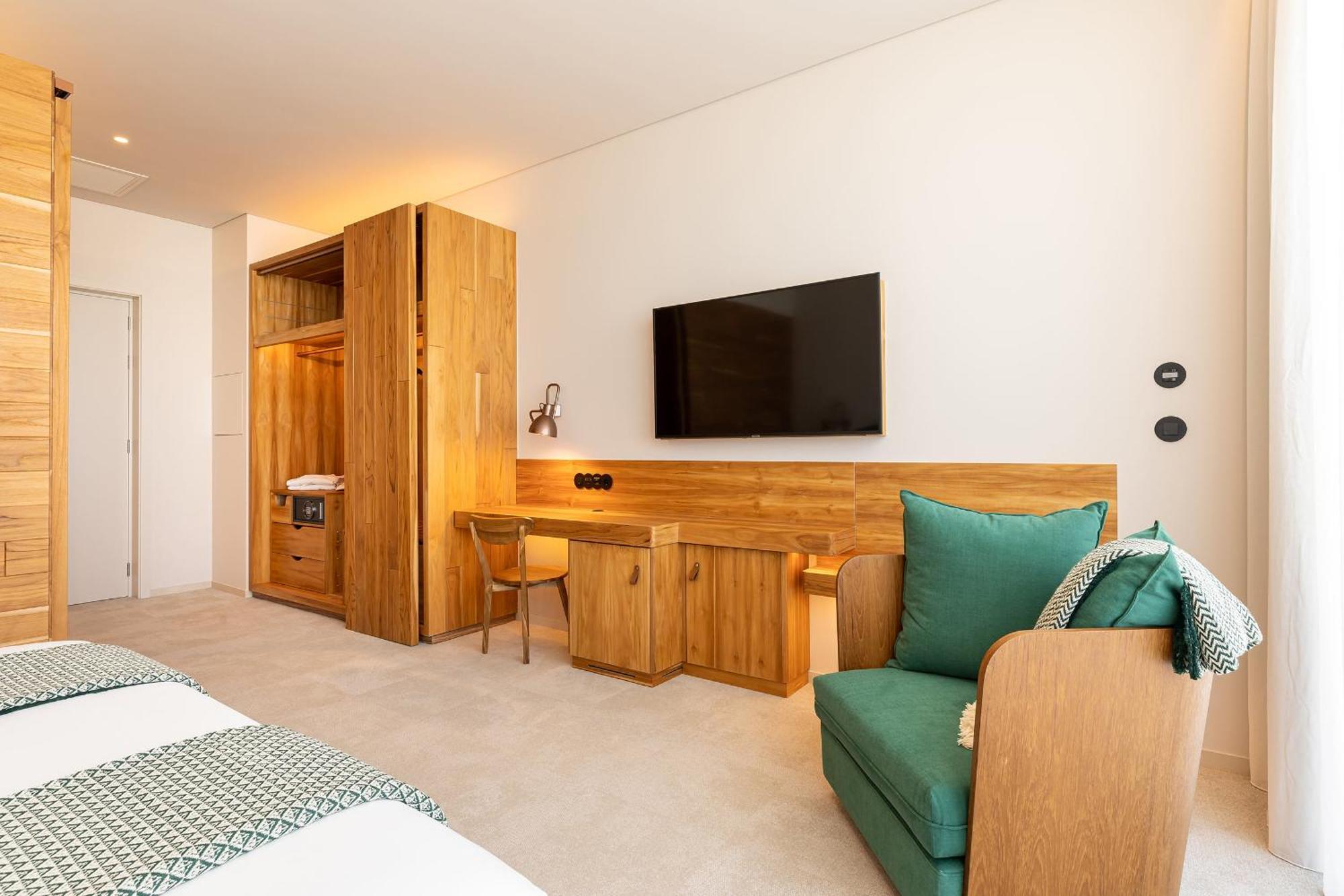 3Hb Faro Ξενοδοχείο Δωμάτιο φωτογραφία A room at the hotel