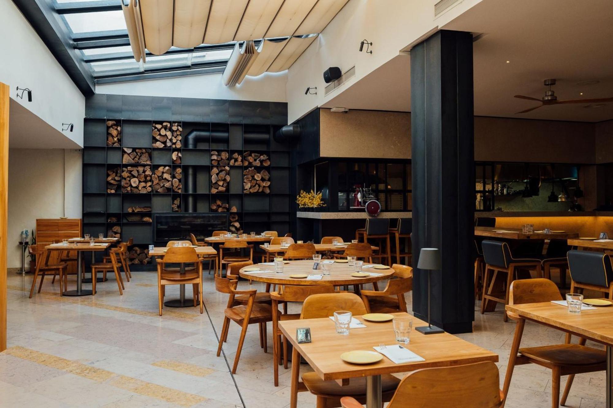 3Hb Faro Ξενοδοχείο Εξωτερικό φωτογραφία Interior of the restaurant